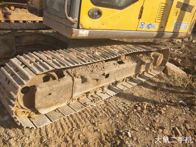 徐工 XE135B 挖掘机