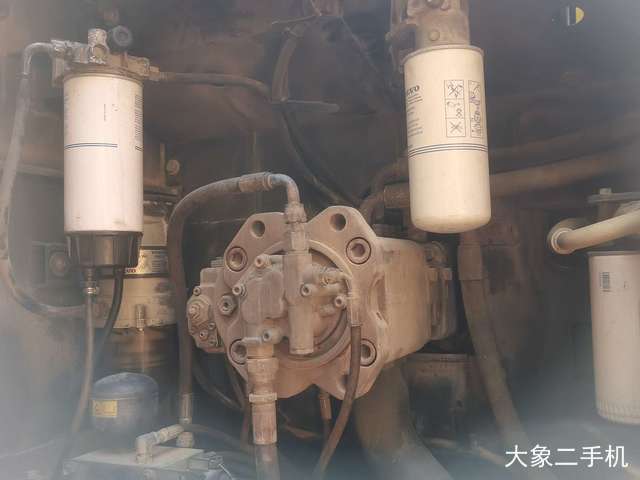 沃尔沃 EC220D 挖掘机