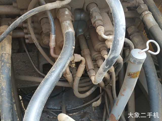 沃尔沃 EC210BLC 挖掘机