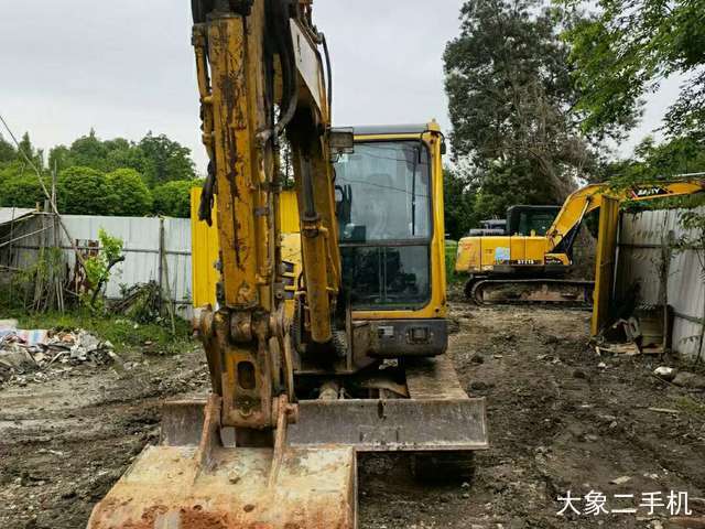 山东临工 60 挖掘机