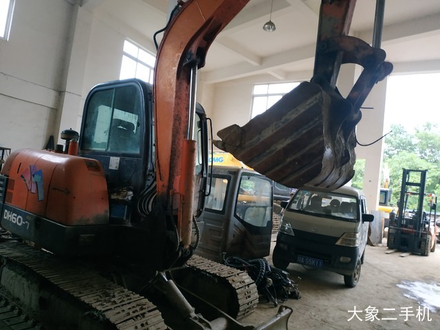 斗山 DH60-7 挖掘机