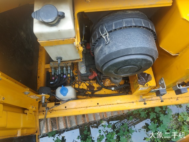 杰西博 JS210LC 挖掘机