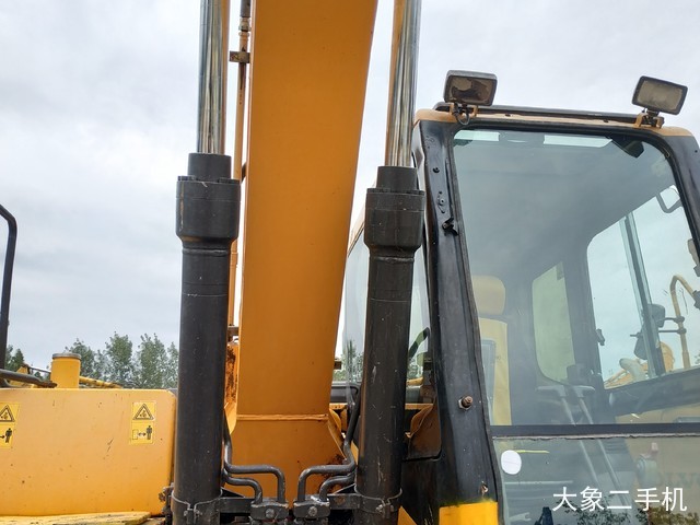 三一重工 SY135C 挖掘机