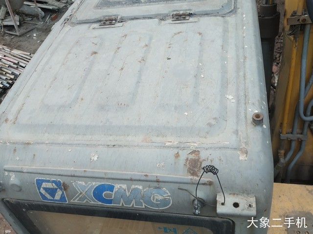 徐工 XE135B 挖掘机