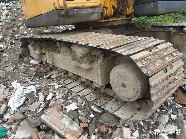 现代 R150LC-7 挖掘机