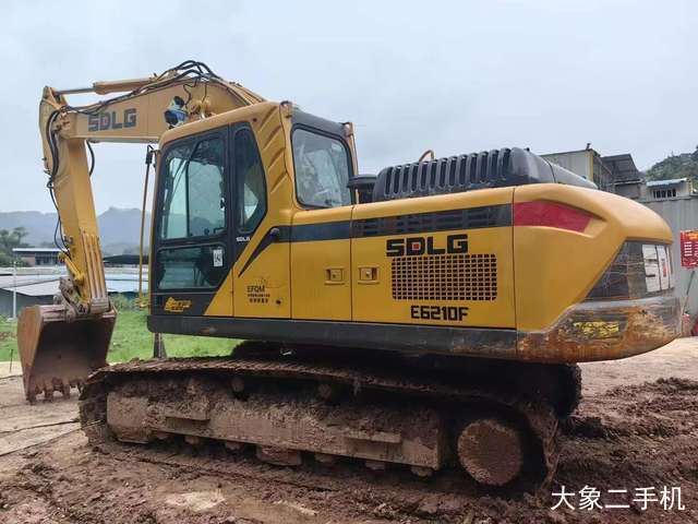 山东临工 E6210F 挖掘机