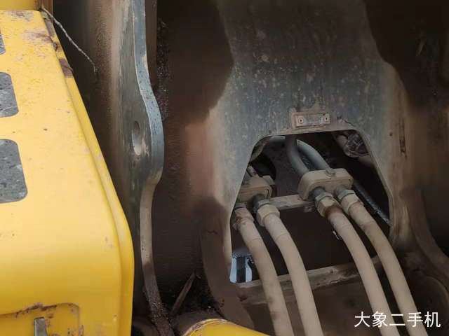 山东临工 E6300F 挖掘机