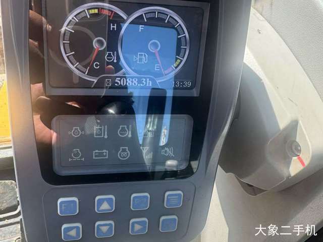 徐工 XE60D 挖掘机