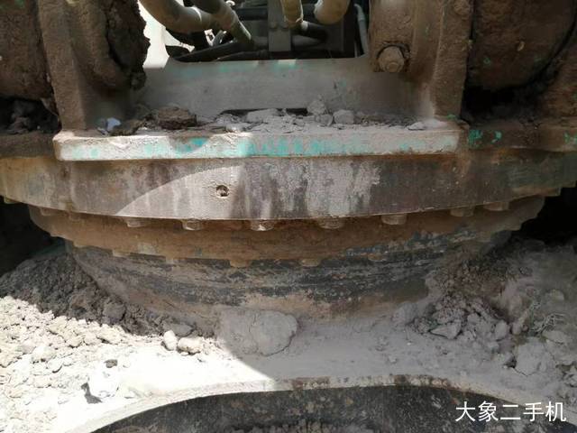 神钢 SK260 挖掘机