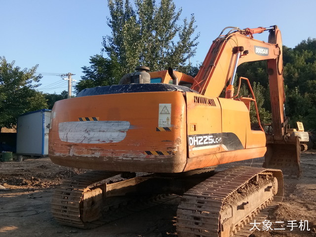 斗山 DH220LC-7 挖掘机