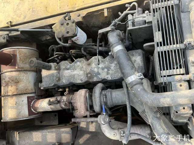 小松 PC220-8 挖掘机