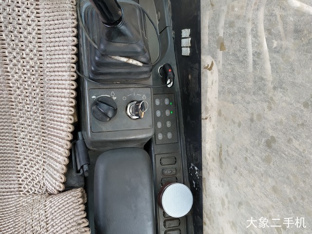 卡特彼勒 323D液压 挖掘机