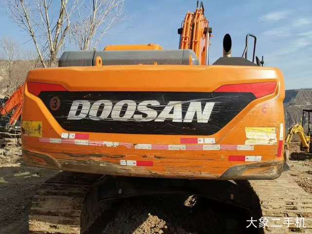 斗山 DX260LC-9C 挖掘机