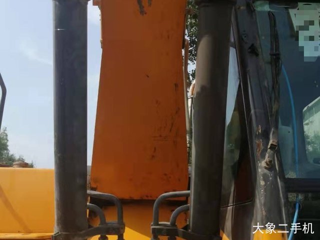 三一重工 SY215C 挖掘机