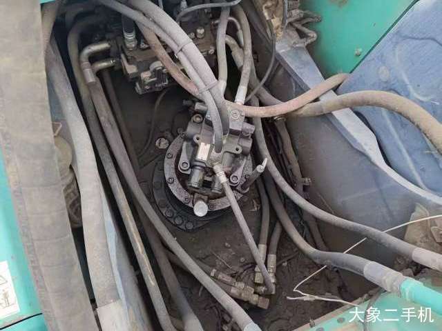 神钢 SK210LC-8 挖掘机