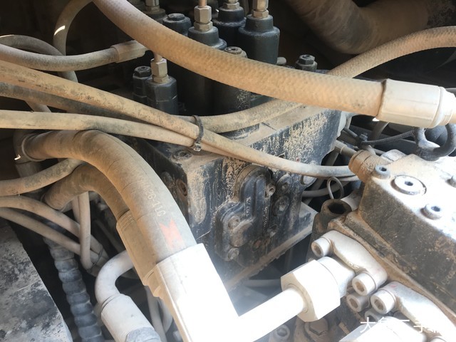 徐工 XE265C 挖掘机