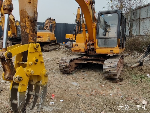 雷沃重工 FR150D 挖掘机