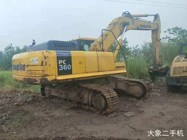 小松 PC300-7 挖掘机