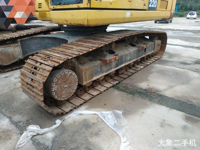 小松 PC220-8M0 挖掘机