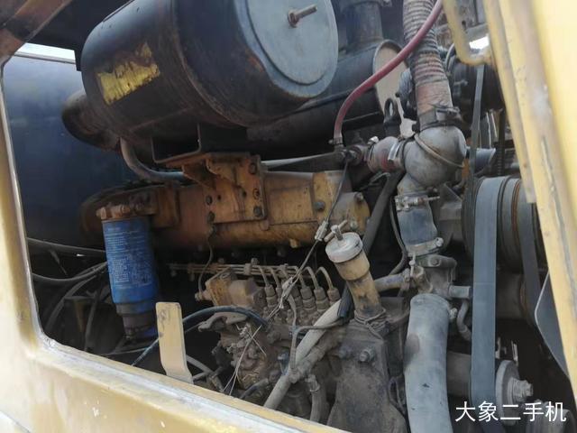 山工 SEM652B 装载机