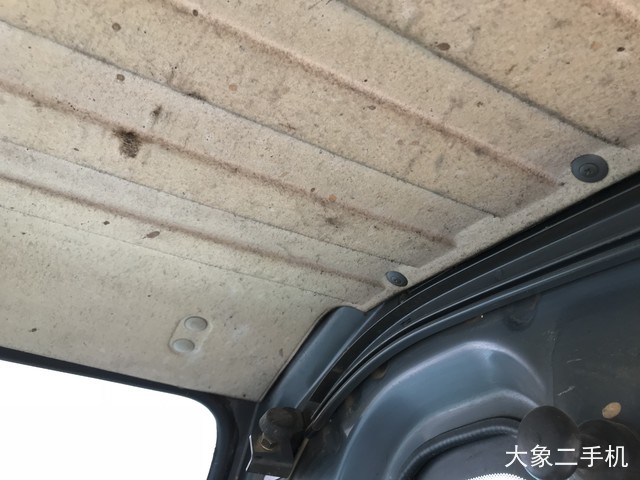 神钢 SK140LC-8 挖掘机