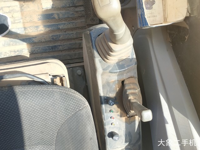 徐工 XE60CA 挖掘机