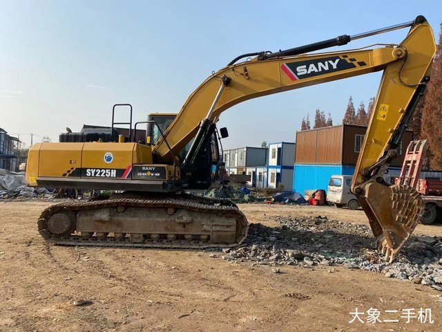 三一重工 SY225H 挖掘机