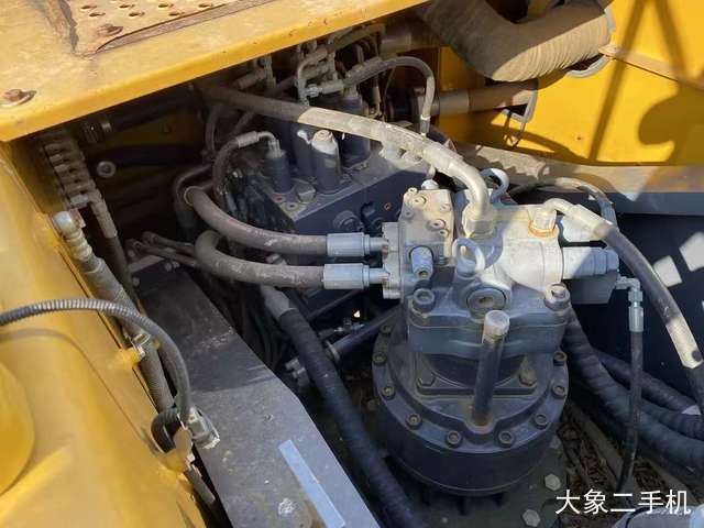 徐工 XE240D 挖掘机