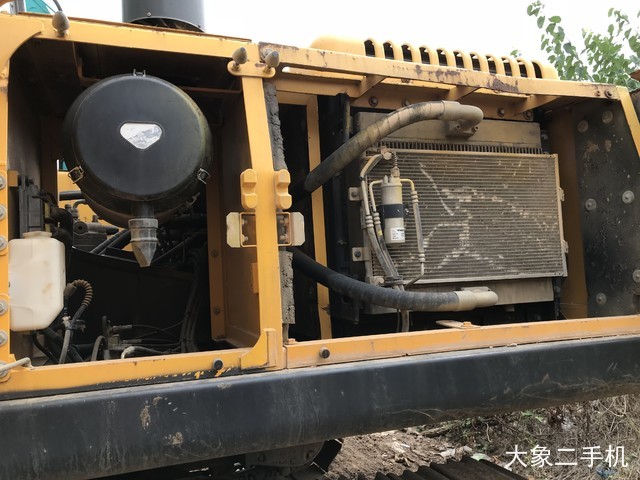 沃尔沃 EC240B 挖掘机