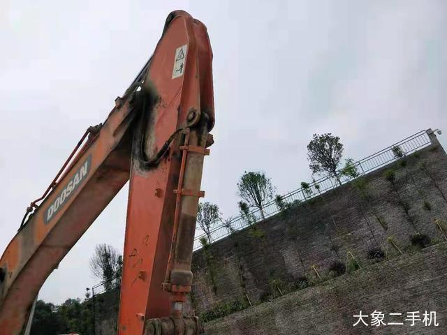 斗山 DH215-7 挖掘机