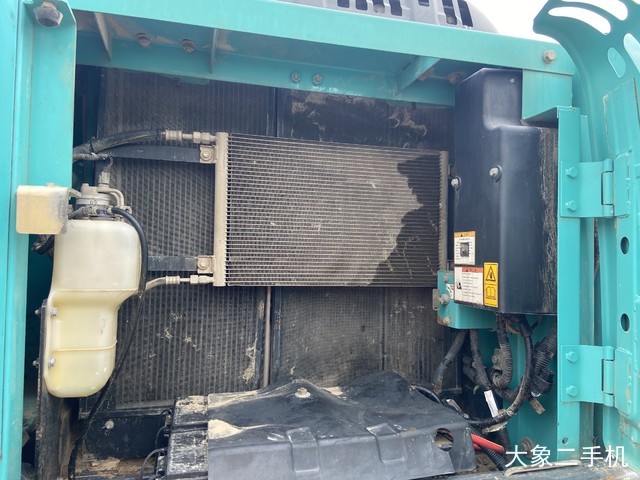 神钢 SK260LC-8 挖掘机