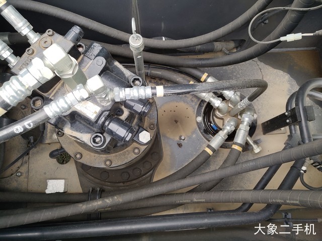 神钢 SK210LC-10 挖掘机