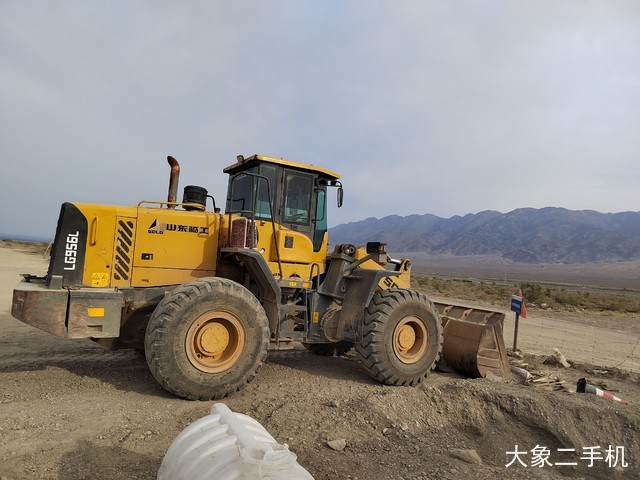 山东临工 L956F-LNG 装载机