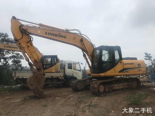 龙工 LG6225D 挖掘机