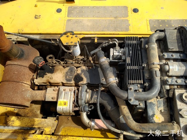 小松 PC240LC-8 挖掘机