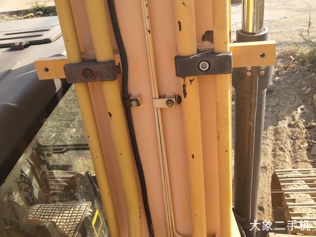 三一重工 SY215C-9 挖掘机