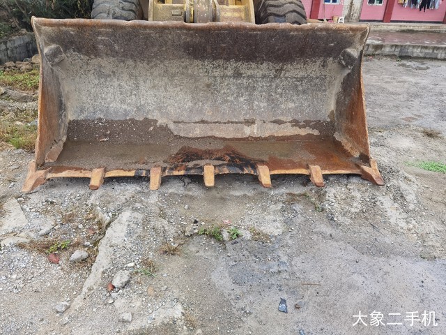 雷沃重工 ETX956 装载机