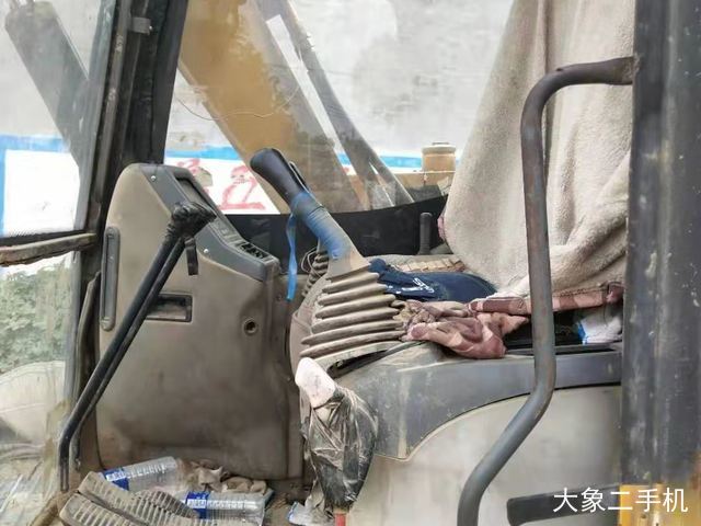 三一重工 SY75C-8 挖掘机