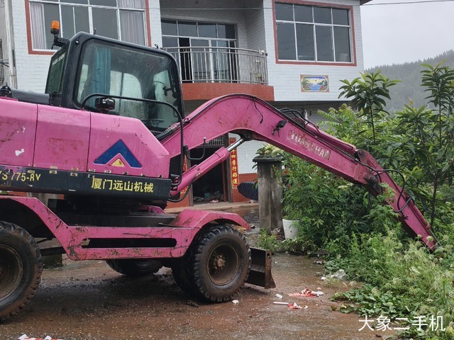 远山机械 YS775-8 挖掘机