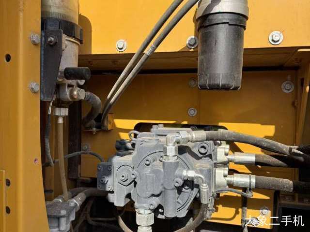 徐工 XE150D 挖掘机