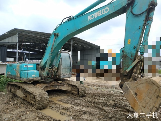 神钢 SK260LC-8 挖掘机
