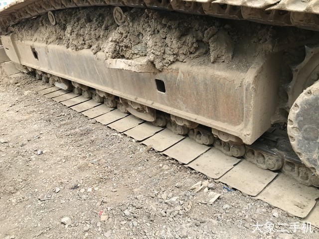 神钢 SK210LC-8 挖掘机