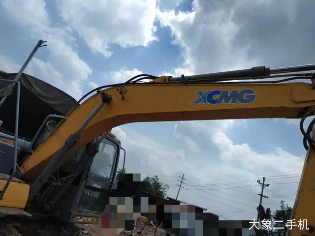 徐工 XE135B 挖掘机