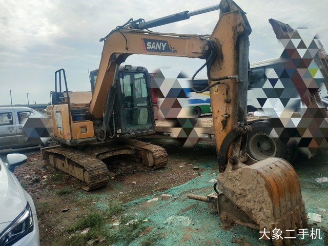 三一重工 SY65C 挖掘机