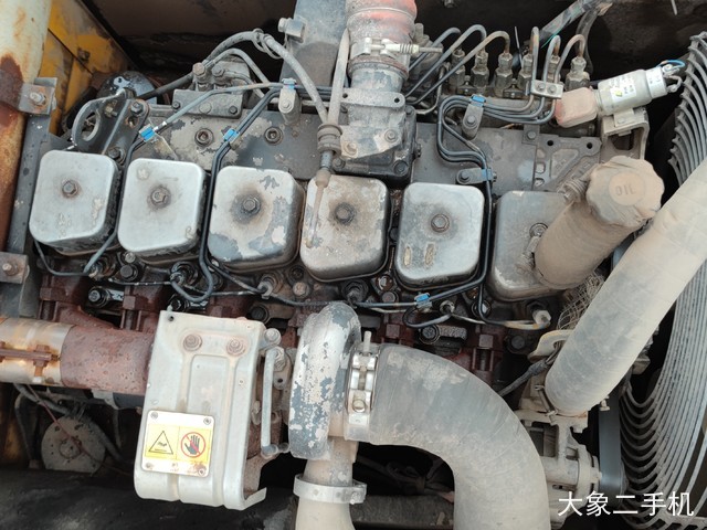 现代 R225-7 挖掘机