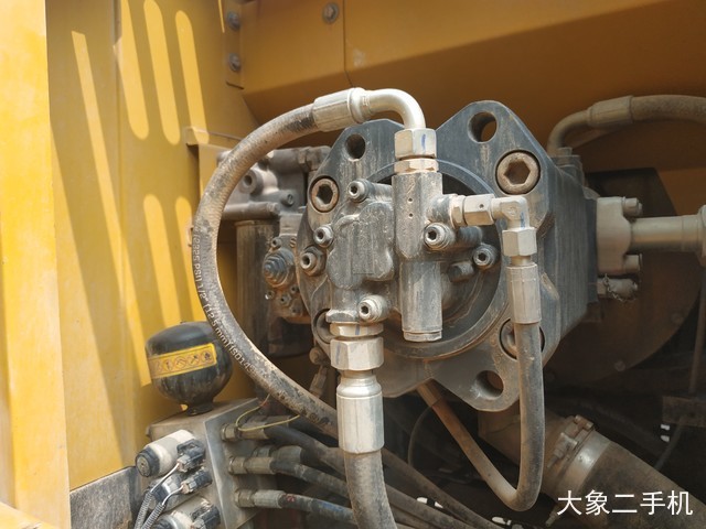 徐工 XE265C 挖掘机