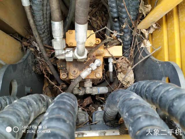 徐工 XE75D 挖掘机