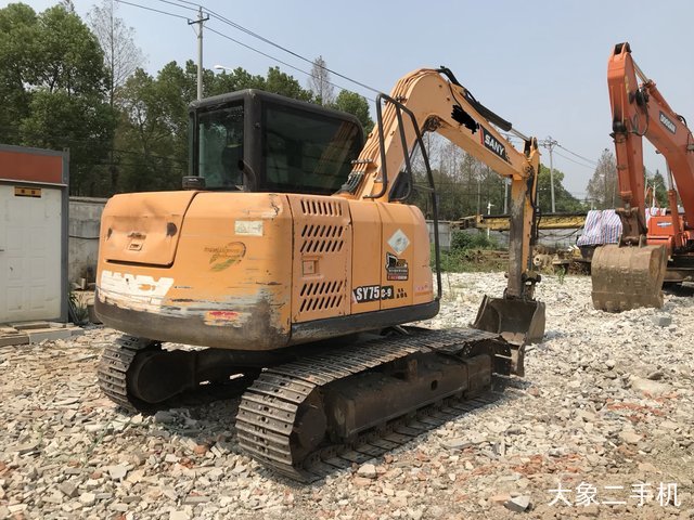 三一重工 SY75C 挖掘机