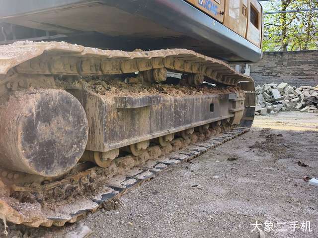 徐工 XE200DA 挖掘机