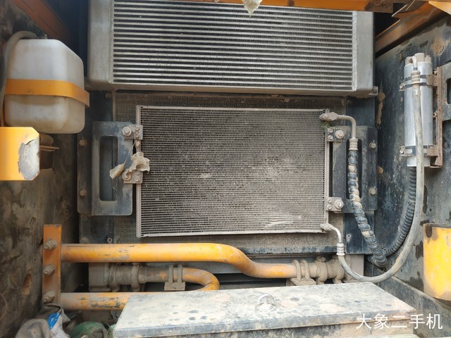 三一重工 SY235C 挖掘机